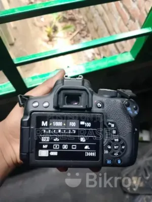 Photo - Canon 750 D (বডি) ডিসপ্লে তে কোনো সেডো নাই