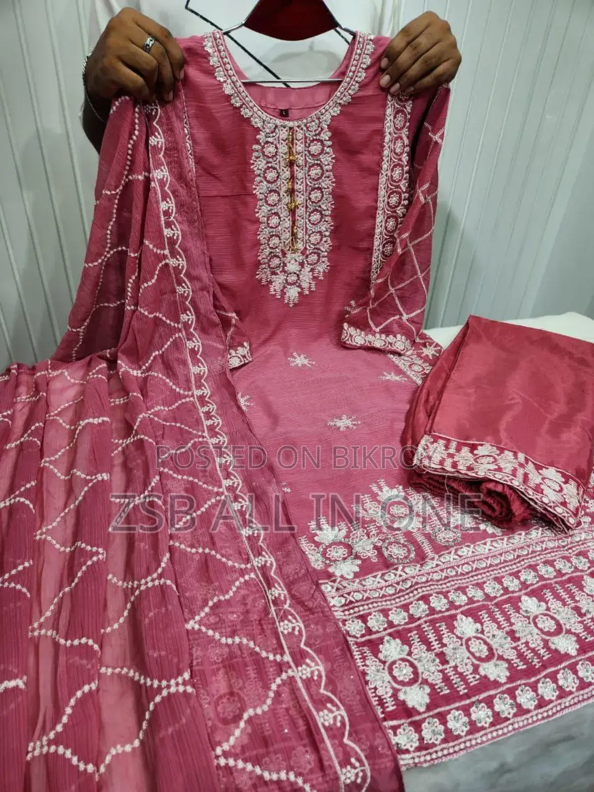 রেডিমেড থ্রি পিস নিউ আপডেট ফর গার্লস