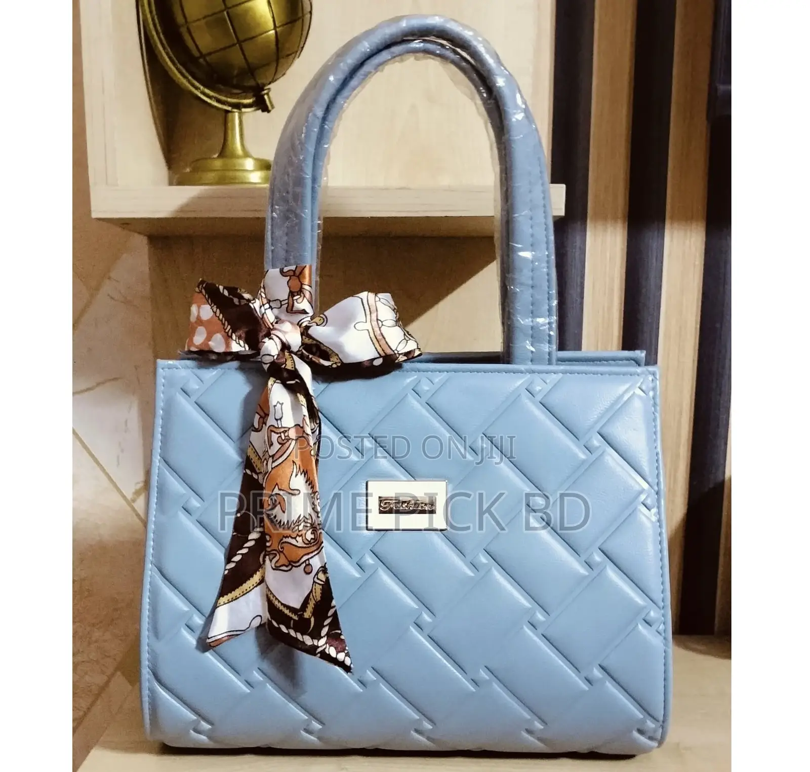 Fashionable Ladies Luxury Handbag