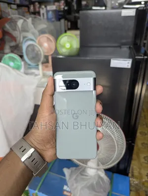 Photo - Google Pixel 8 128 GB Gray
