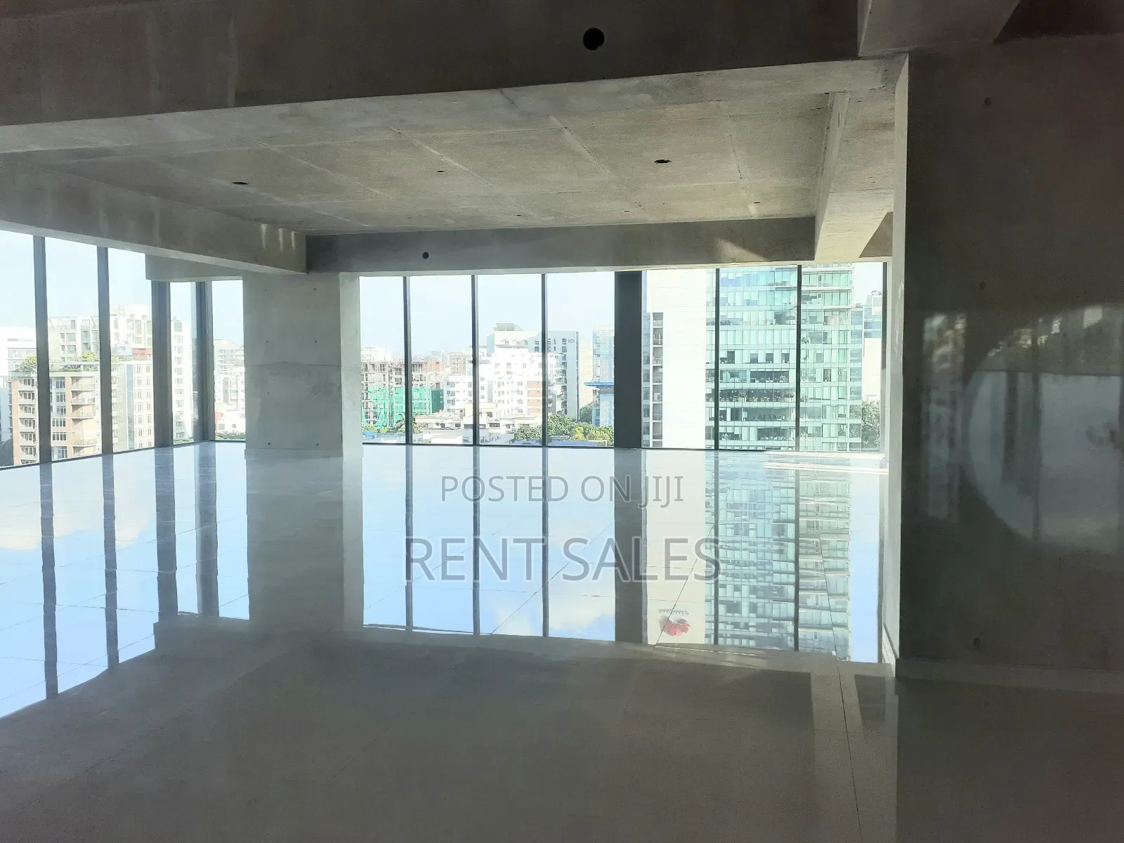 Prime Location Nice View 3000 SQFT Office Rent in Gulshan-2