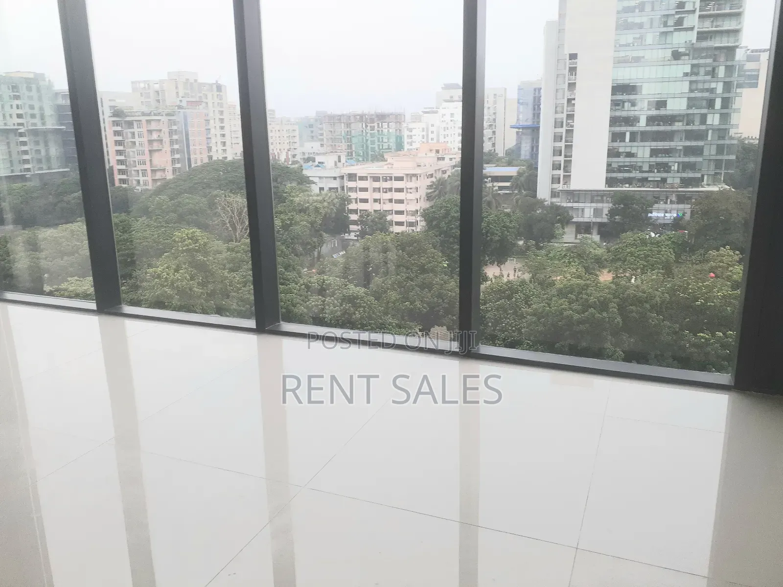 Prime Location Nice View 3000 SQFT Office Rent in Gulshan-2