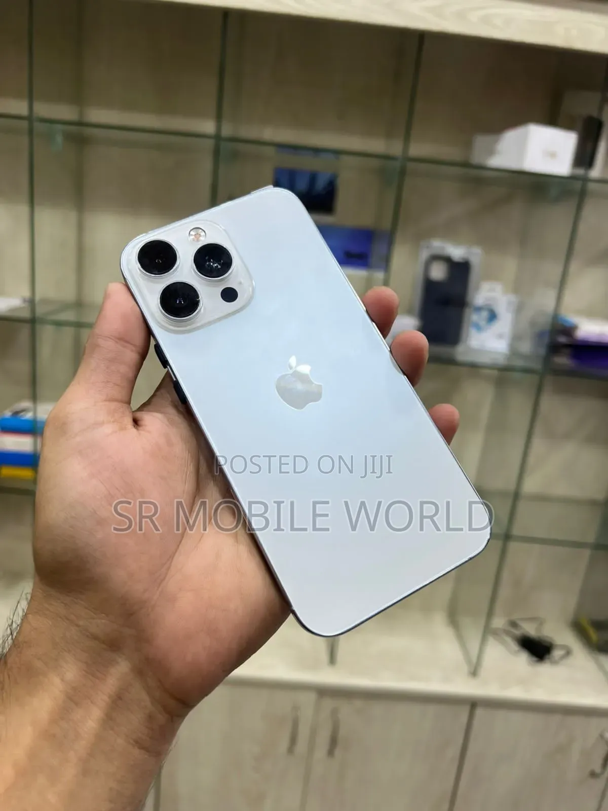 New Apple iPhone 16 Pro Max 256 GB Silver