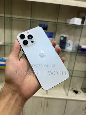 Photo - New Apple iPhone 16 Pro Max 256 GB Silver