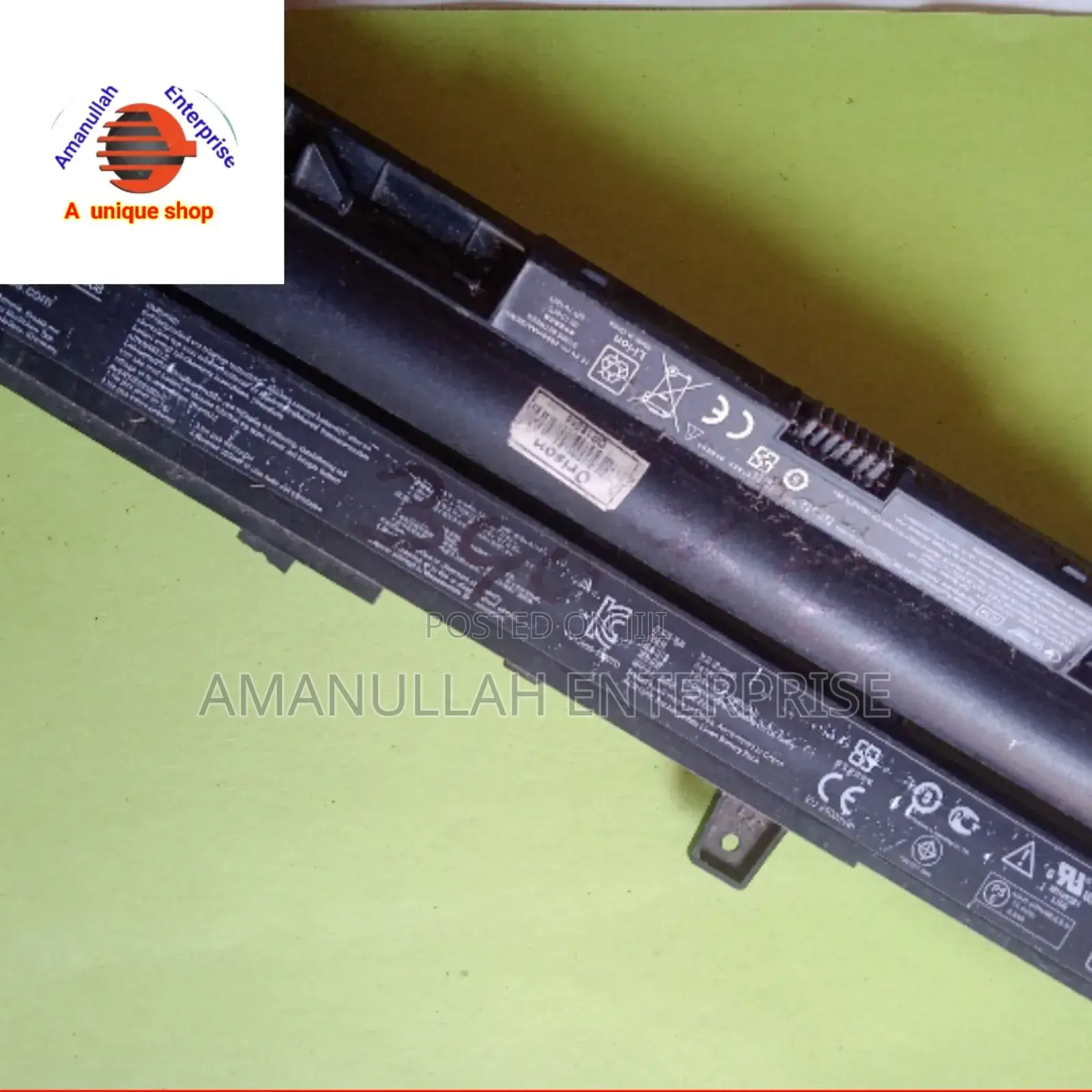 4 Cell Old Laptop Battery Pack.