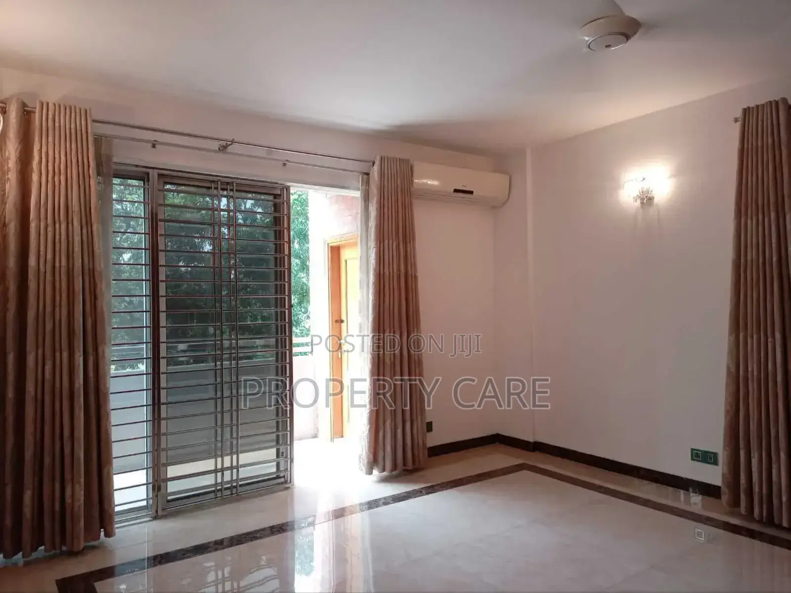 4bdrm Apartment in Gulshan for rent