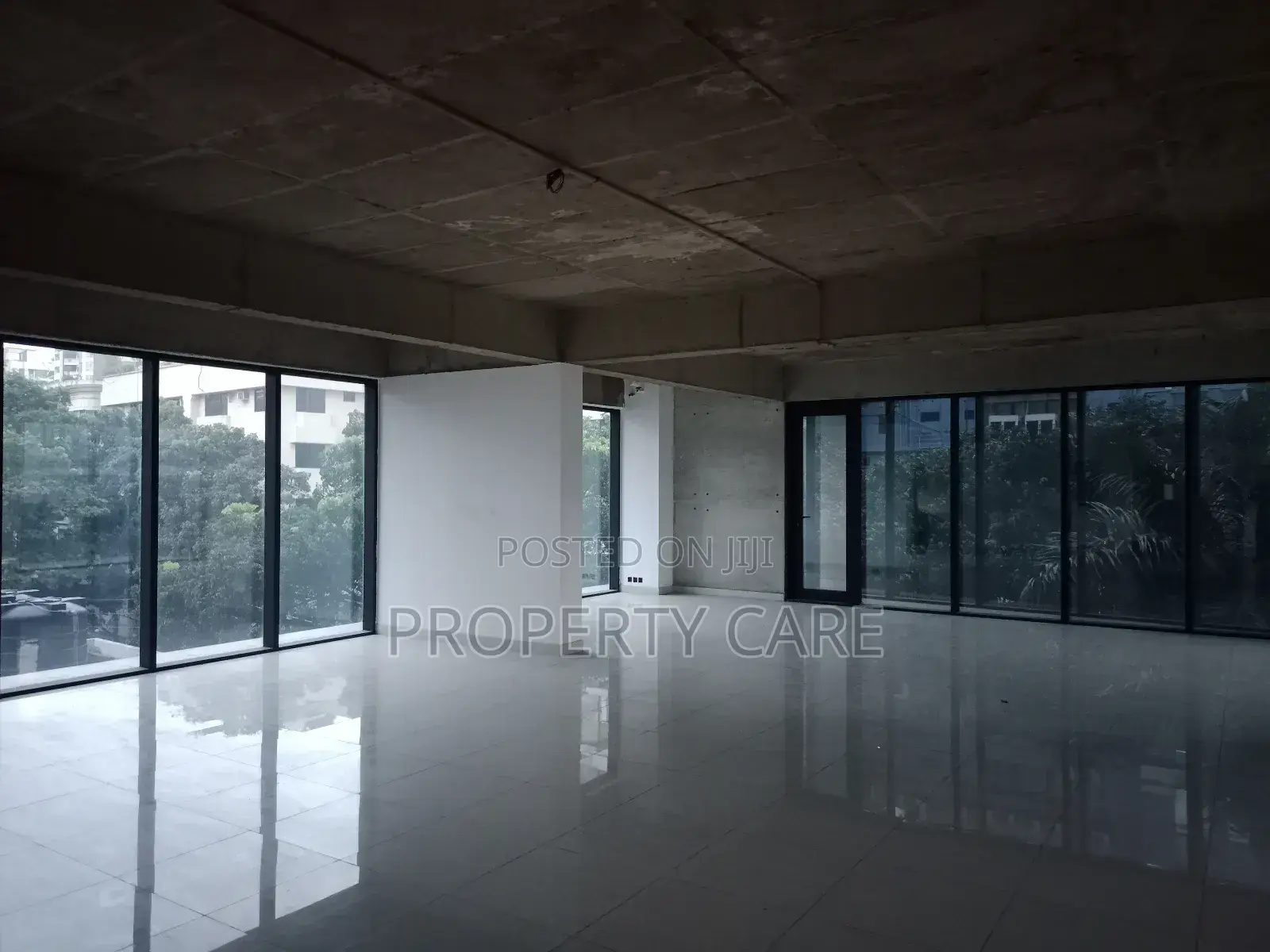 Commercial 4000 SQFT Rent