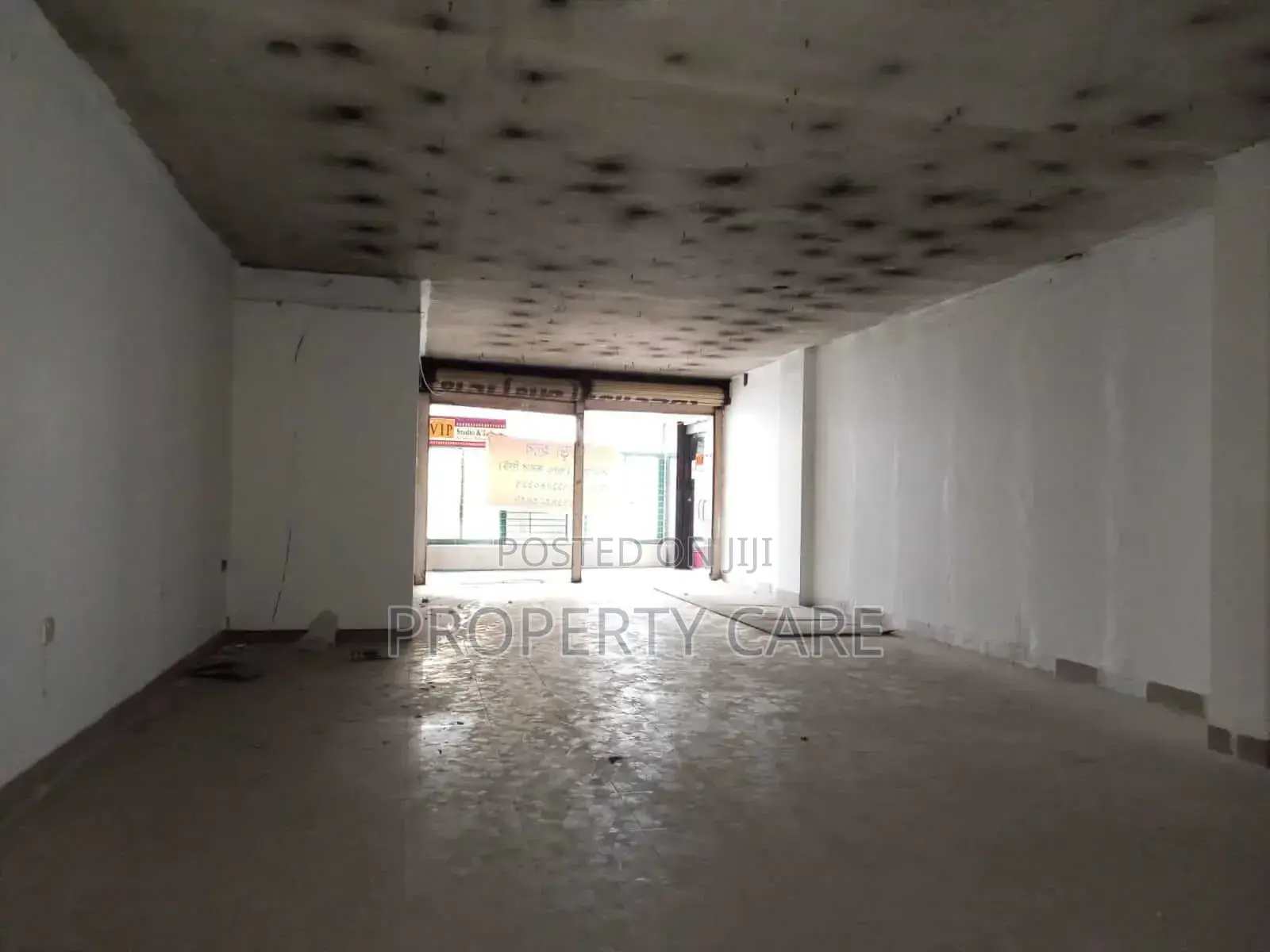 Commercial Exclusive Floor Rent