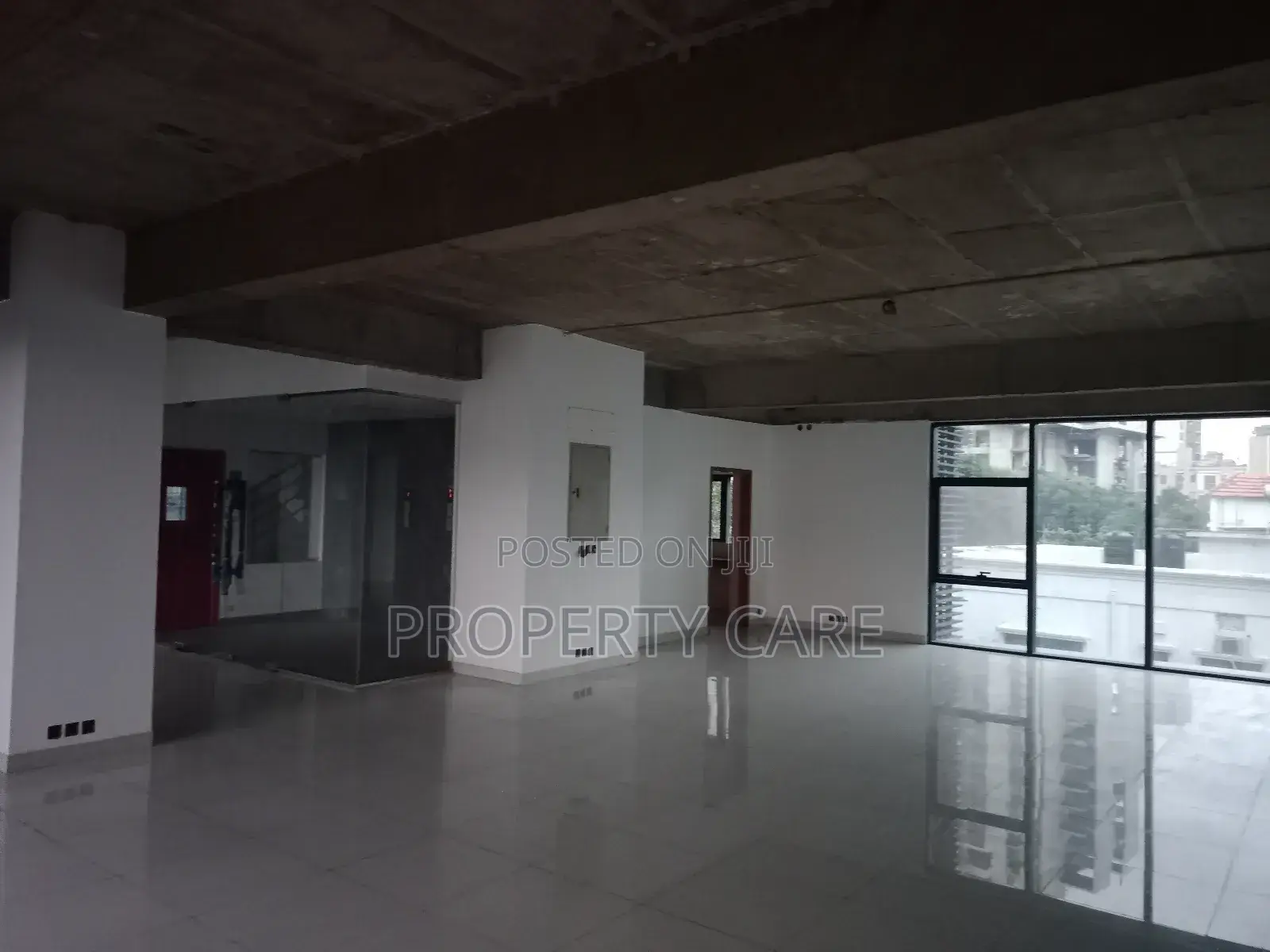 Commercial Exclusive Floor Rent