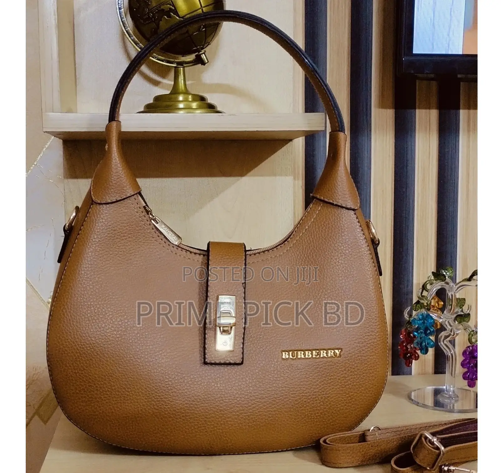 New Arrival Designer Curved Handbag for Women