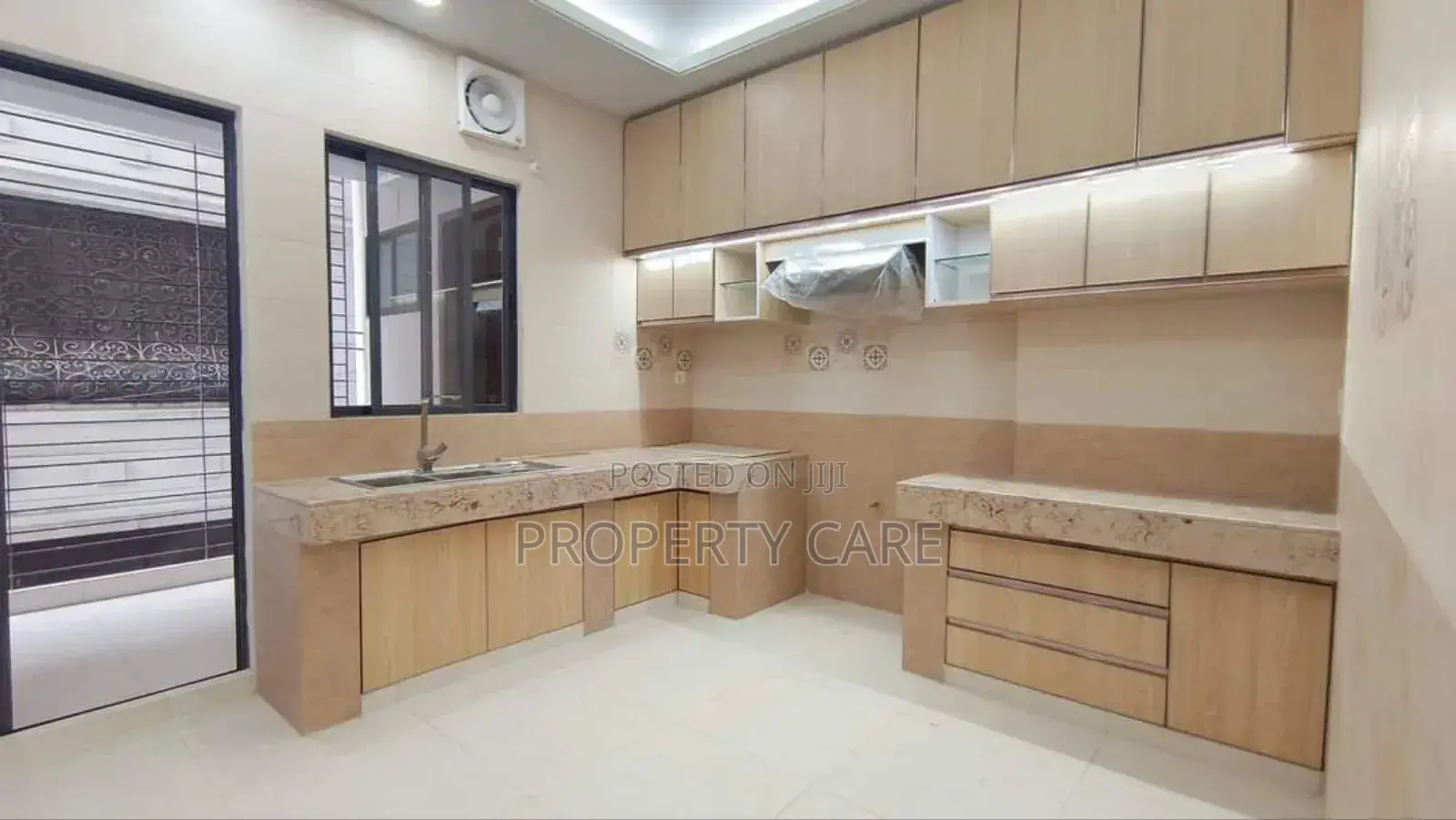 4bdrm Apartment in Gulshan for rent