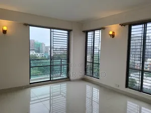 Photo - 3bdrm Apartment in Gulshan for rent