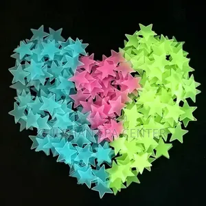 100pcs 3cm Glow-in-the-dark Luminous Star Stickers