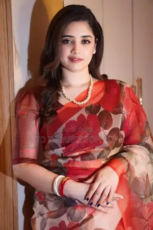 Digital Print Sharee With Blouse Piece.