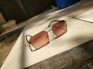 Photo - Italian Sunglass