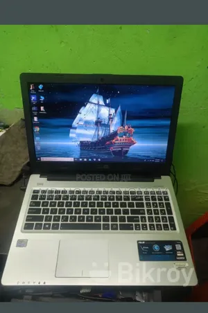Laptop Lenovo 300e 8GB Intel Core I5 HDD 500GB