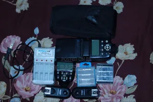Photo - Camera Flash, Tigger, Flash Controller, Charger, Battery
