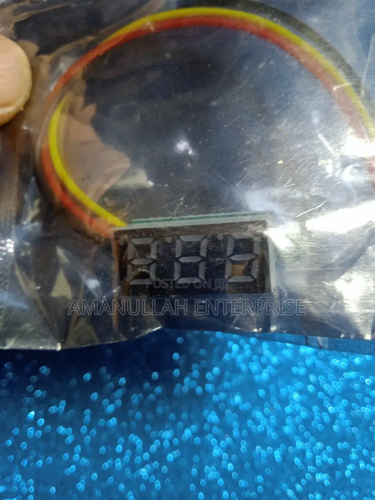 Dc Volt Meter With Digital Display