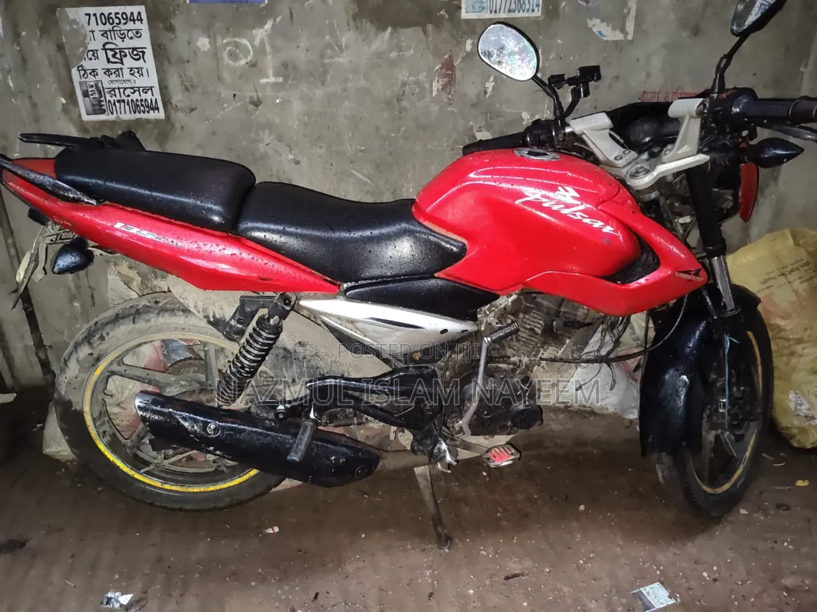 Bajaj Pulsar 135 LS 2016 Red