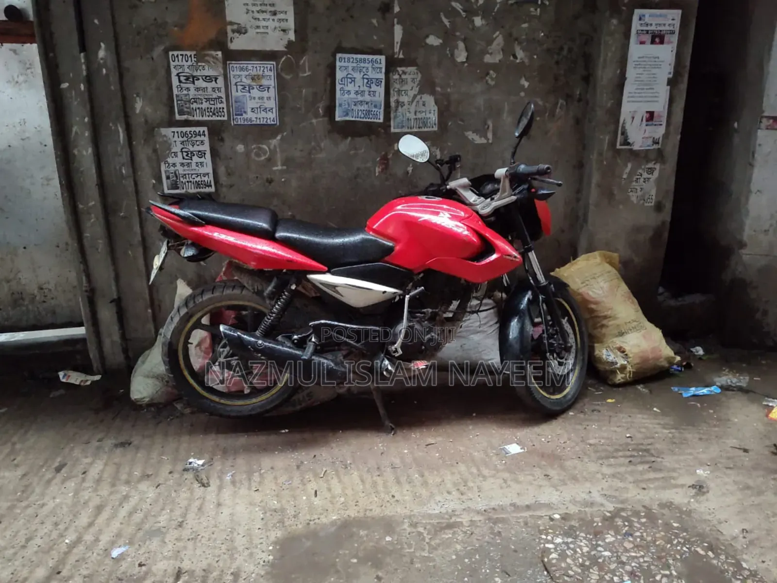 Bajaj Pulsar 135 LS 2016 Red