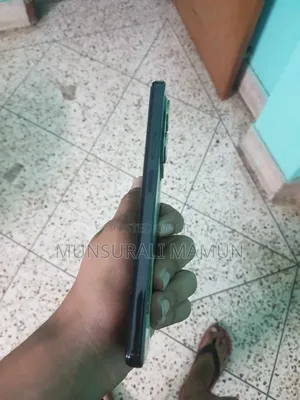 Photo - Tecno Spark 20 Pro 256 GB Gray
