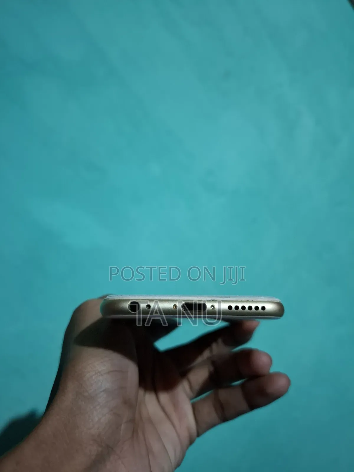 Apple iPhone 6 64 GB Gold