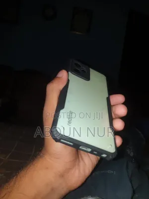 Photo - Realme C35 128 GB Rose Gold