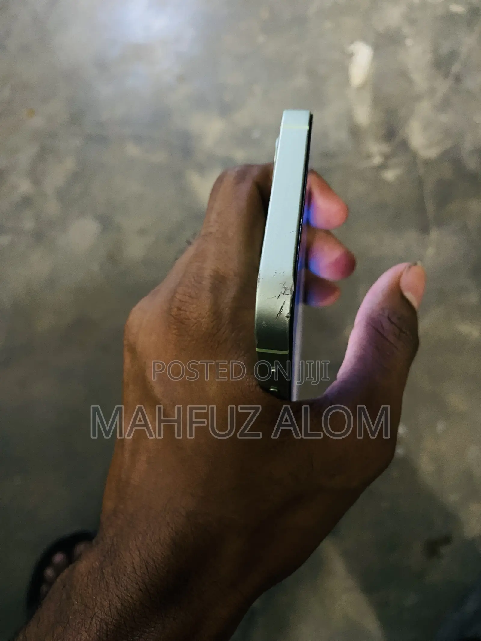 Apple iPhone 12 64 GB