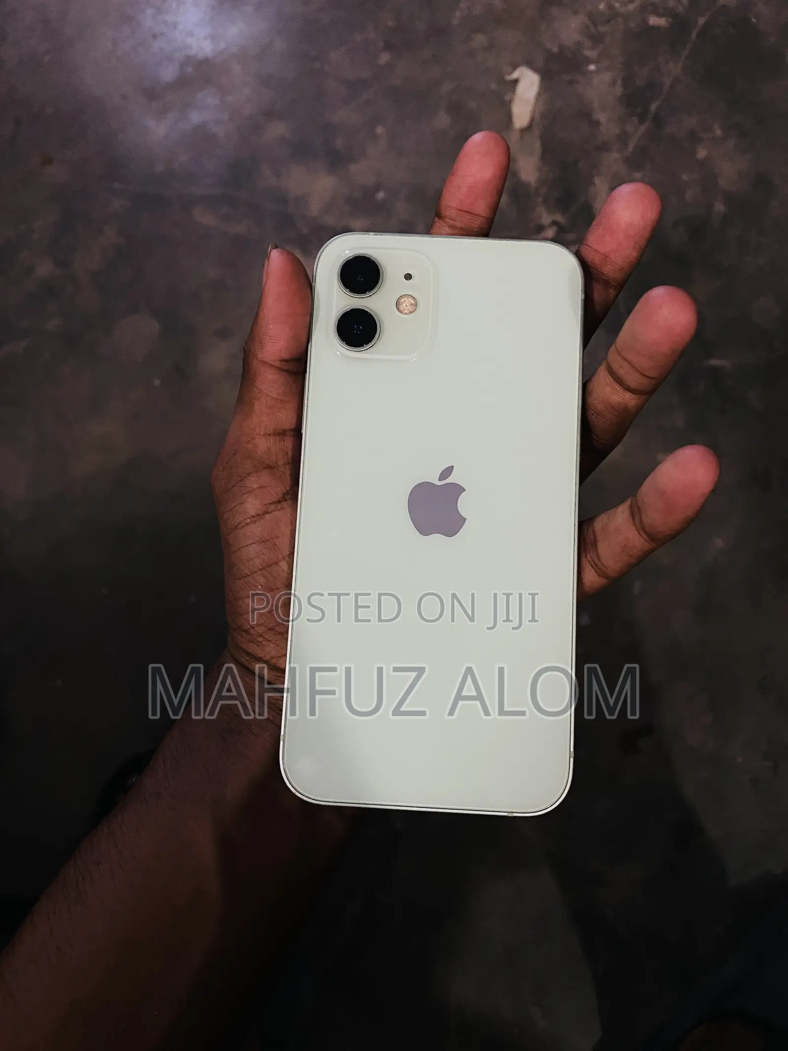 Apple iPhone 12 64 GB