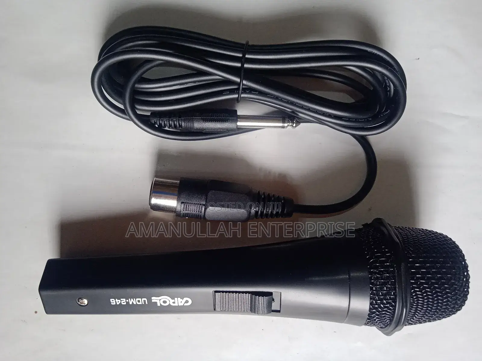 Carol Udm-246 Unidirectional Dynamic Wired Microphone,