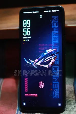 Photo - Asus ROG Phone 6 128 GB Black