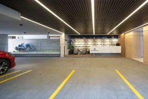 3bdrm Apartment in Semi Furnished for rent