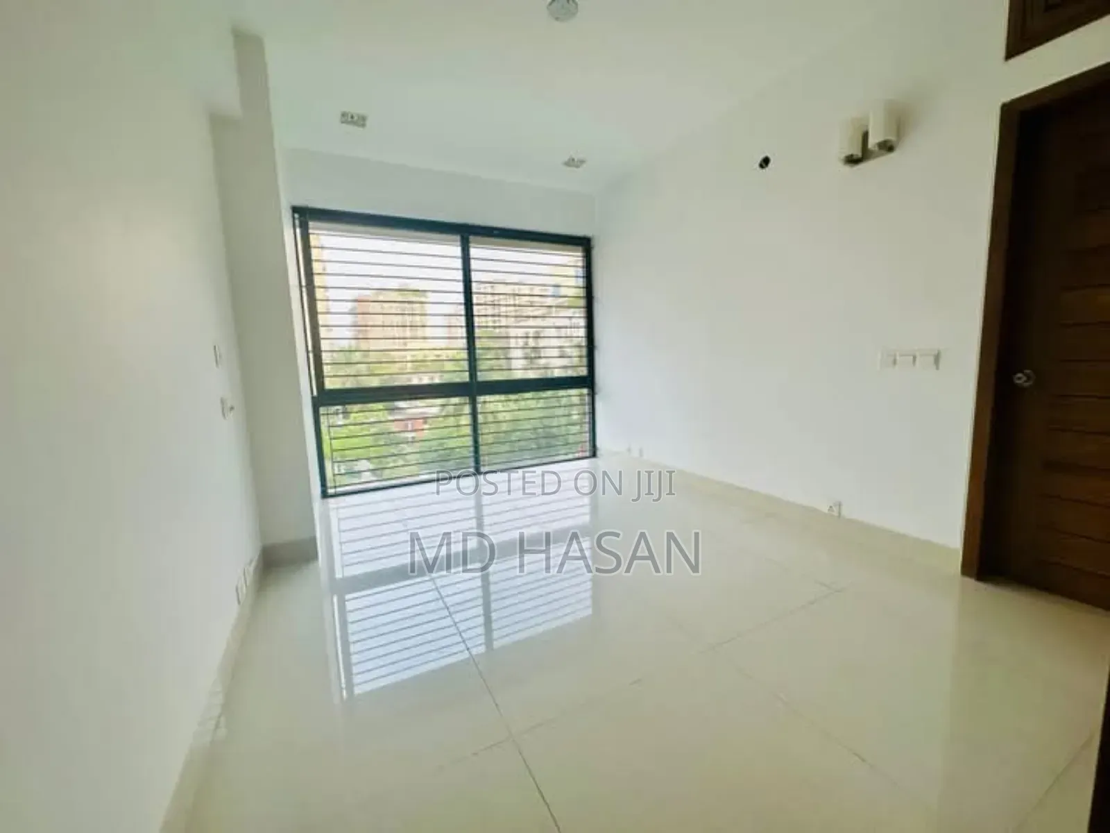 3bdrm Apartment in Semi Furnished for rent