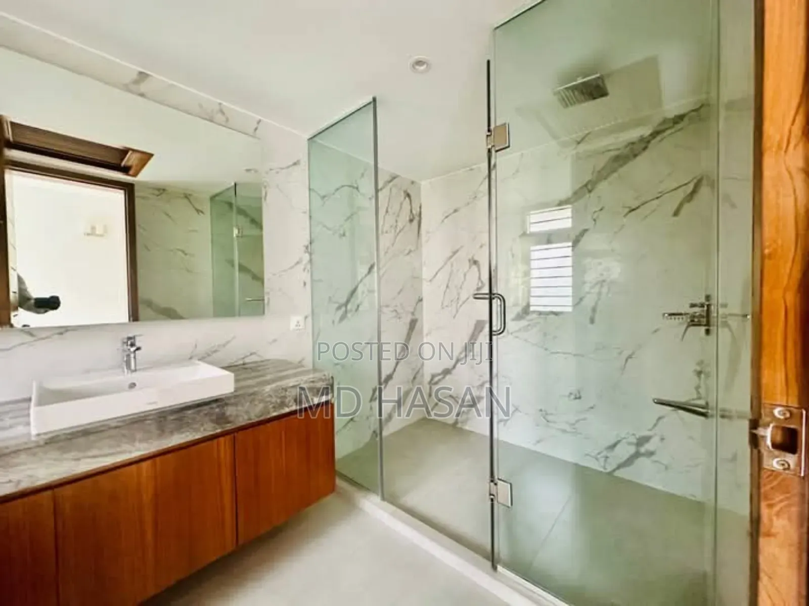 3bdrm Apartment in Semi Furnished for rent