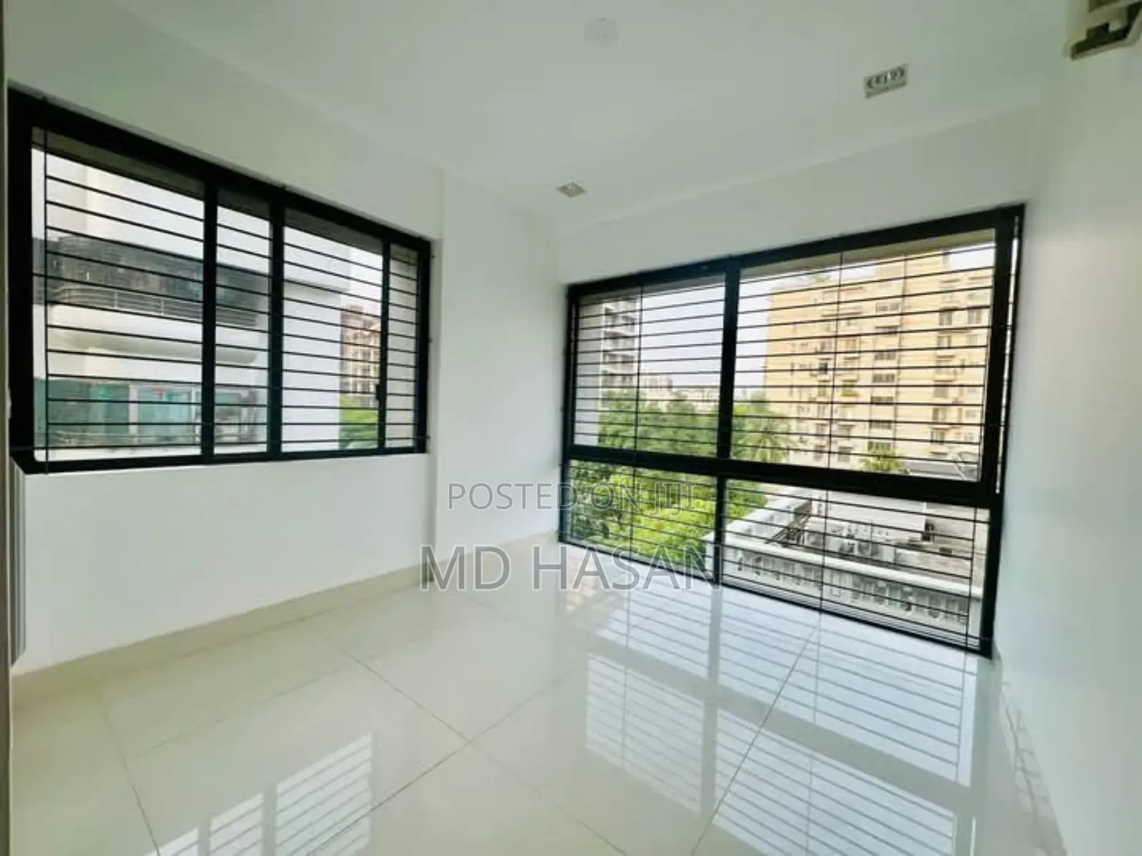 3bdrm Apartment in Semi Furnished for rent