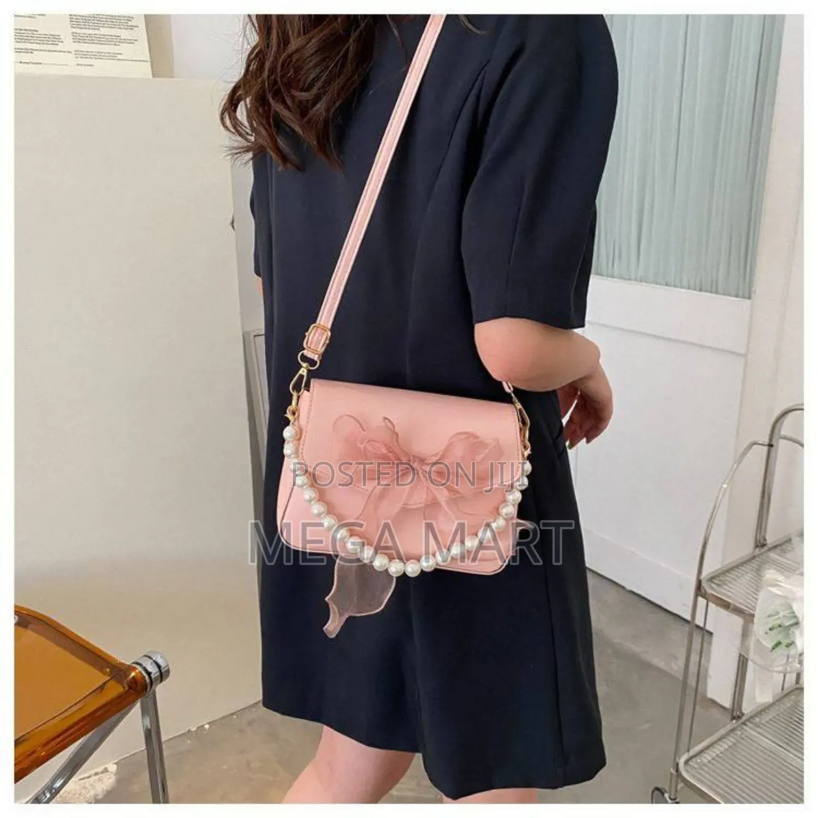Premium Quality Ladies Bow Handbag- Rm77 (P-642)