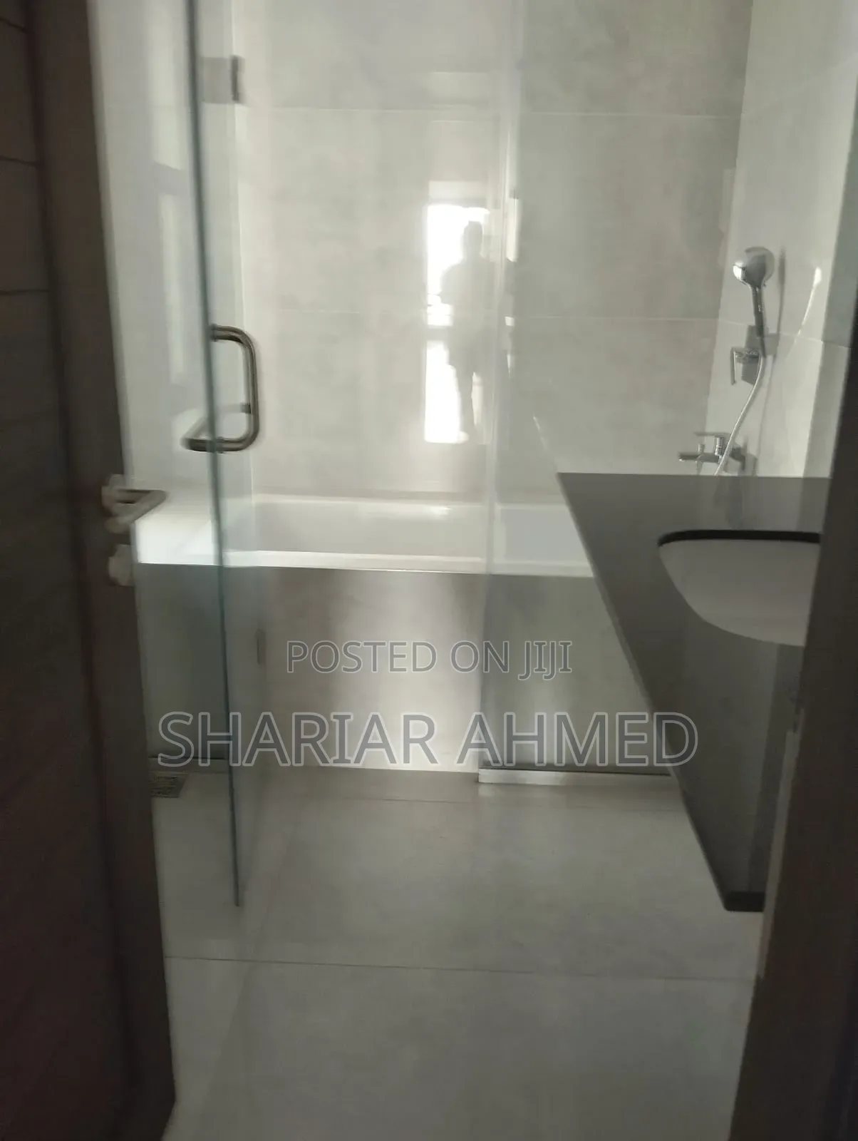 4bdrm Apartment in Gulshan for rent