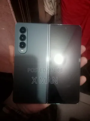 Photo - Samsung Z 16 GB Gray