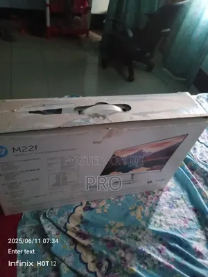 Hp M22f Monitor in 7500 (Display Broken)