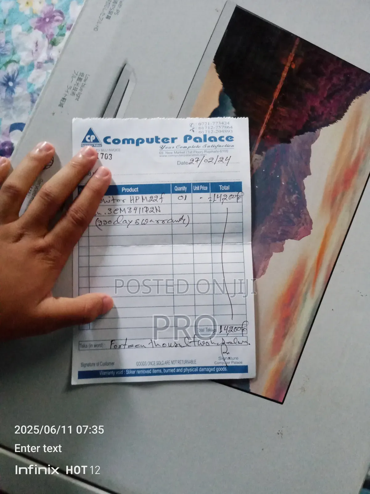 Hp M22f Monitor in 7500 (Display Broken)