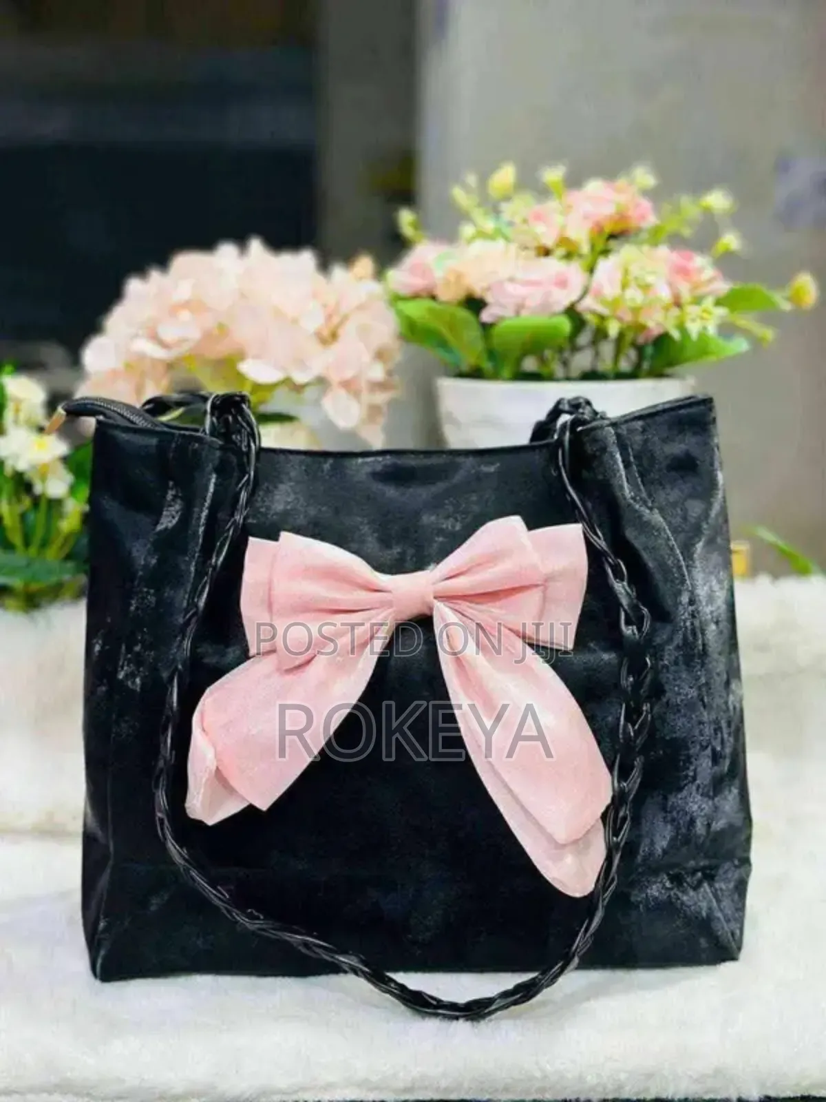 Women's Shoulder Bags