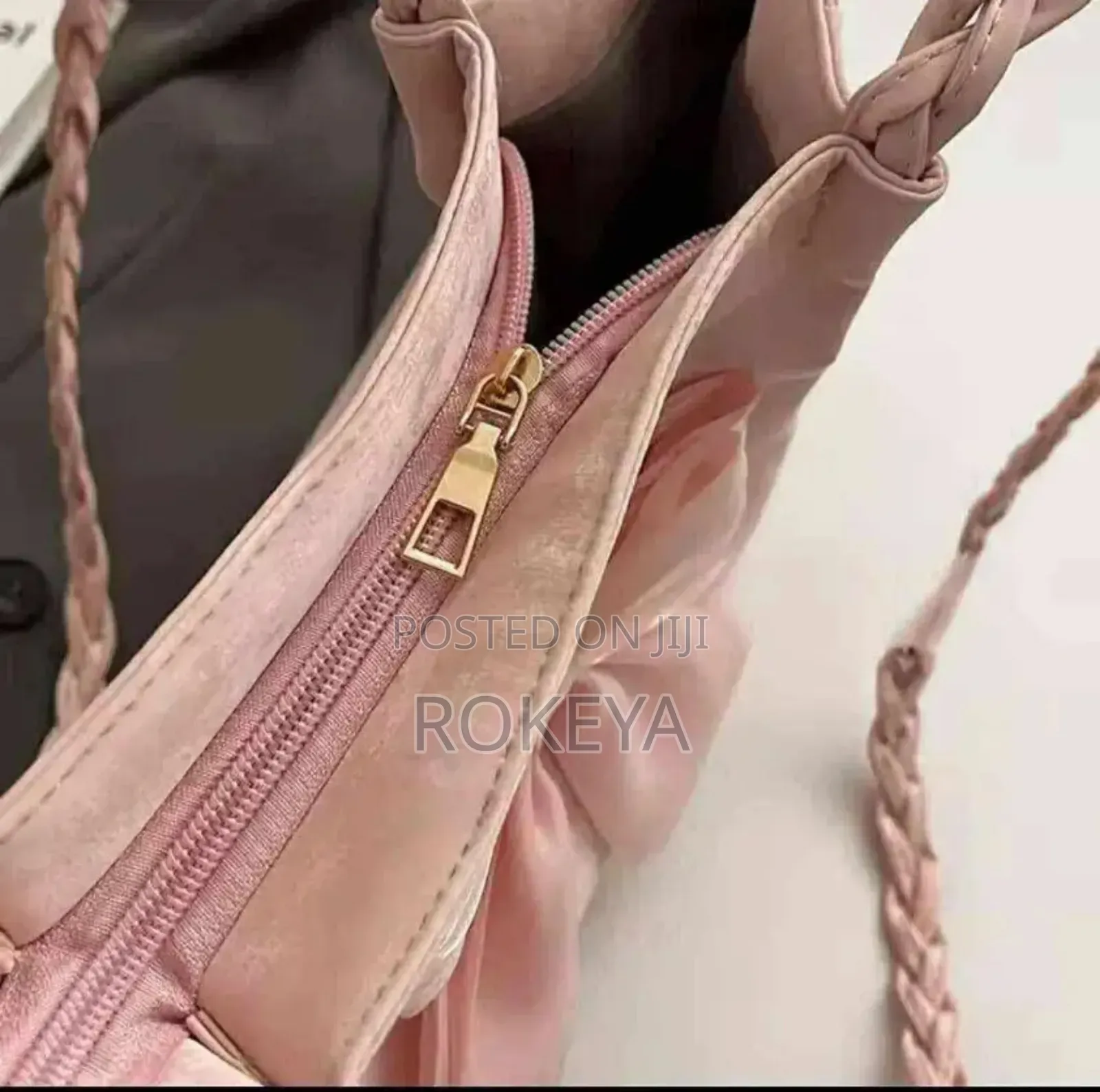 Women's Shoulder Bags