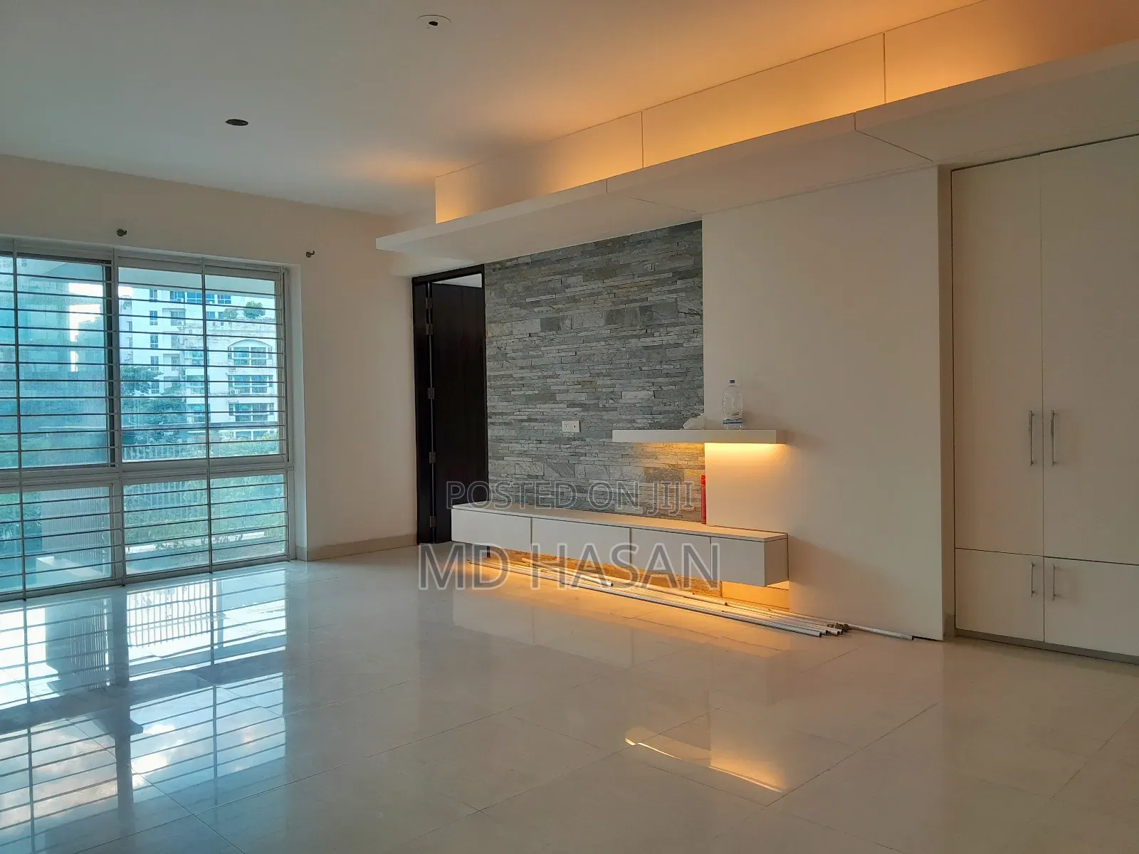 3bdrm Apartment in Semi Furnished for rent