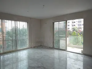 Photo - 4bdrm Apartment in Gulshan for rent