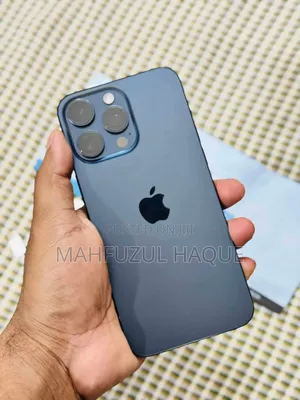 Photo - Apple iPhone 15 Pro Max 256 GB Blue