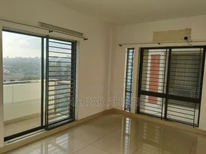 Photo - 3bdrm Apartment in Gulshan for rent