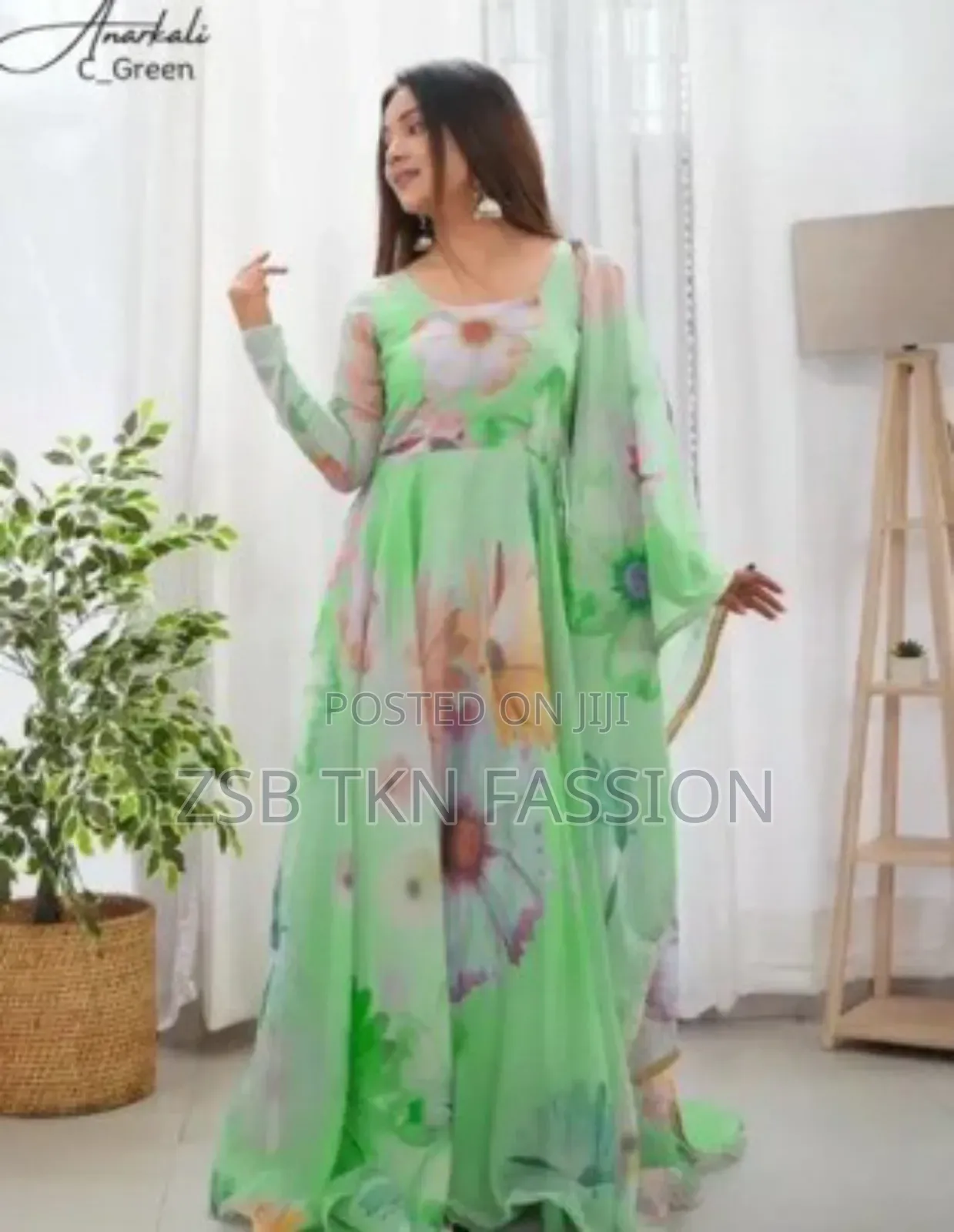 Nayra Cotton Kameez Set Work: Embroidery Skin Print