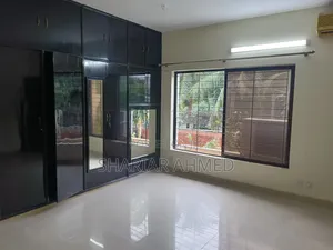 4bdrm Apartment in Gulshan for rent