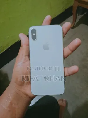 Photo - Apple iPhone X 64 GB Silver