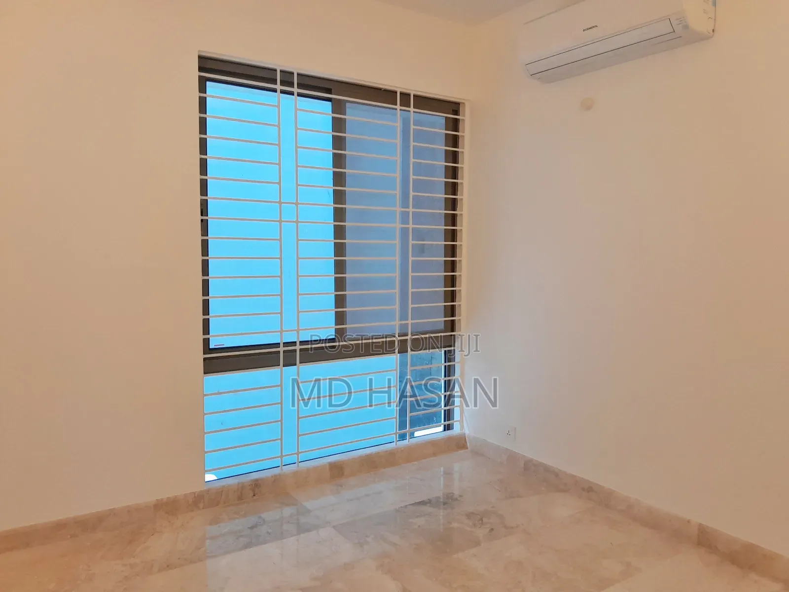 4bdrm Apartment in Semi Furnished for rent